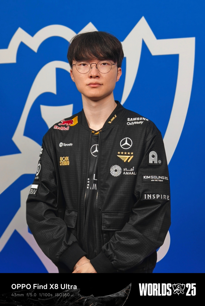 包含Faker回归赛场，回归赛场首场状态亮眼，尤文图斯观众沸腾！的词条